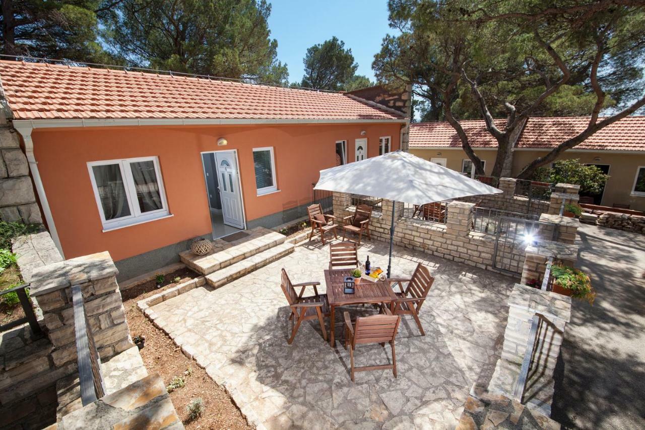 Apartments And Mobile Homes Μακάρσκα Εξωτερικό φωτογραφία